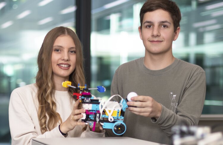 RoboLeague | Ivoclar LI